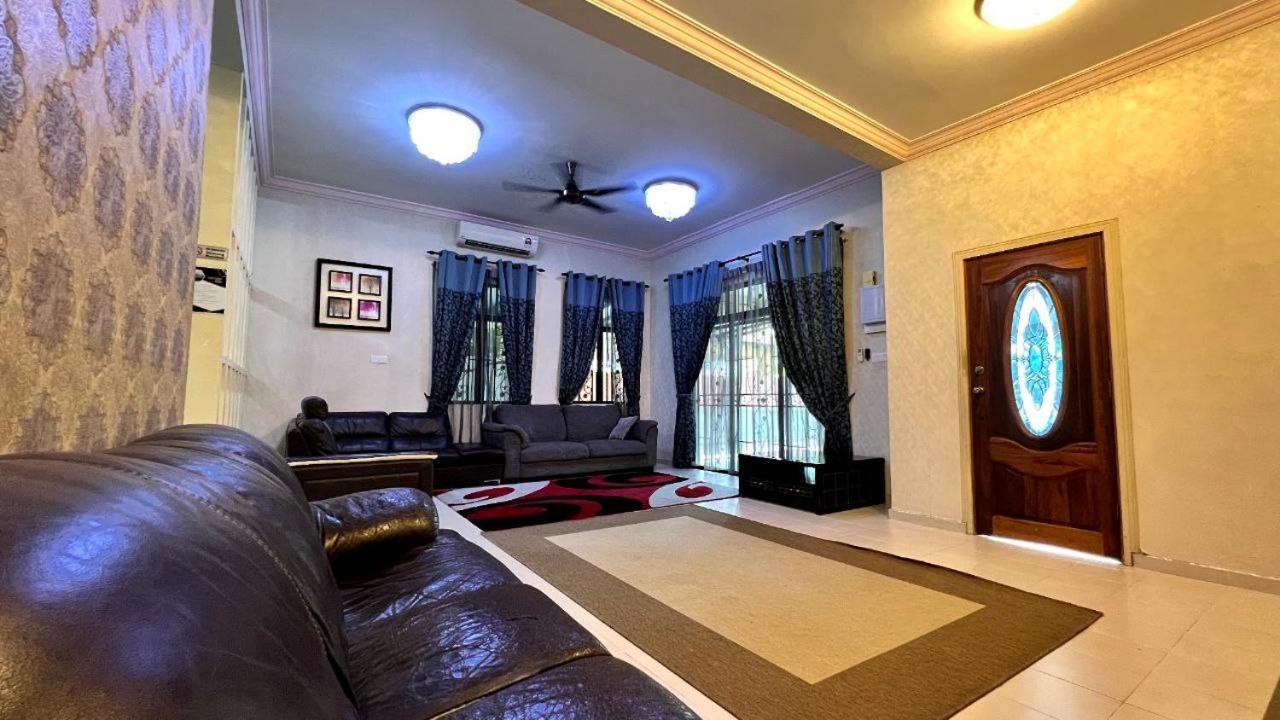 Yb Guest House 4 Bilik 5 Katil Chukai Exterior foto