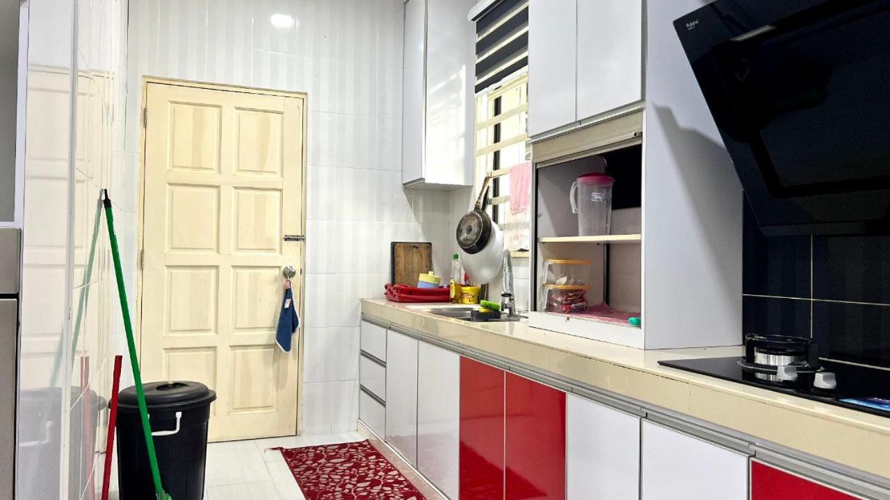Yb Guest House 4 Bilik 5 Katil Chukai Exterior foto